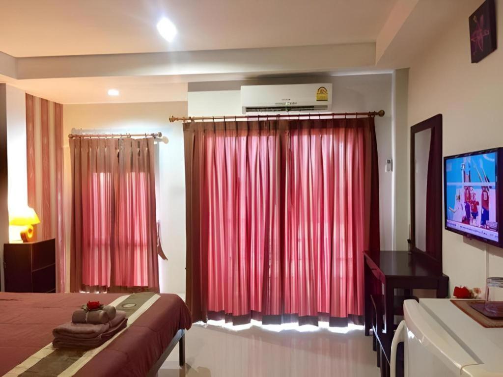 Tontalay Hotel Bangsaen Exterior foto