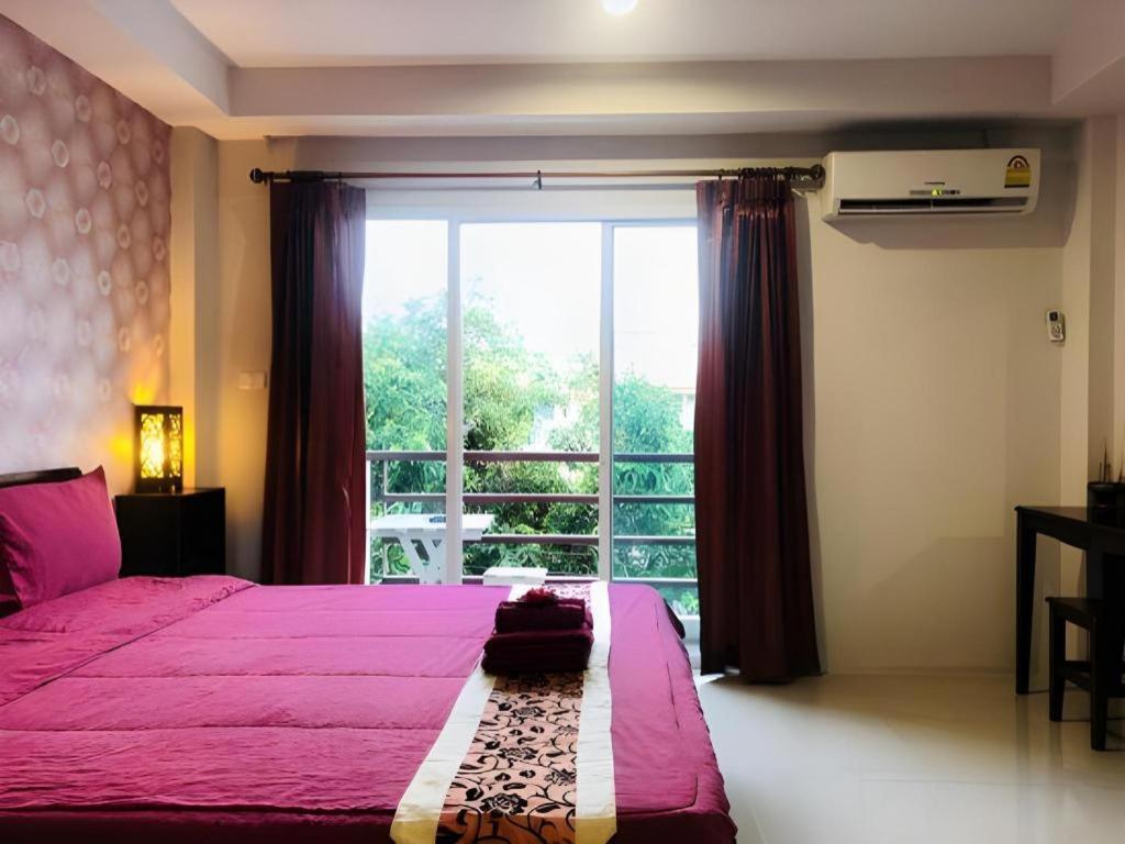Tontalay Hotel Bangsaen Exterior foto